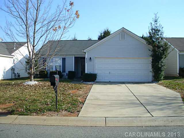 6532 Wandering Creek Dr., Charlotte, NC 28216