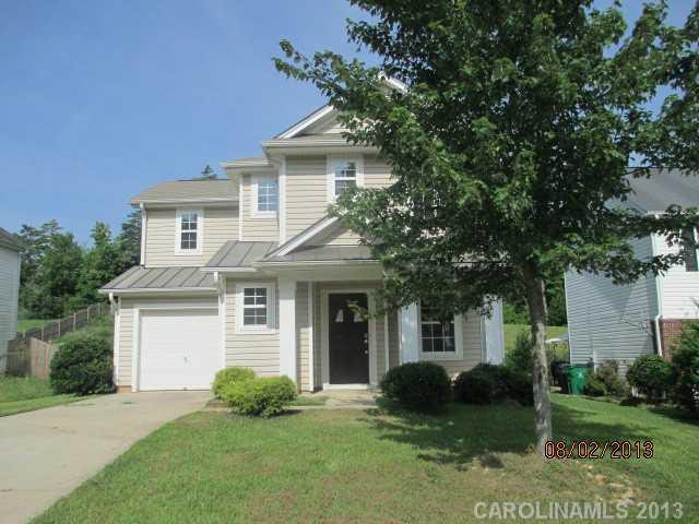 8131 Deodora Cedar Ln., Charlotte, NC 28215