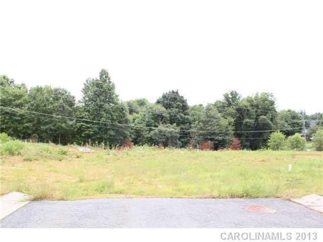 Brookshire Dr., Hickory, NC 28602