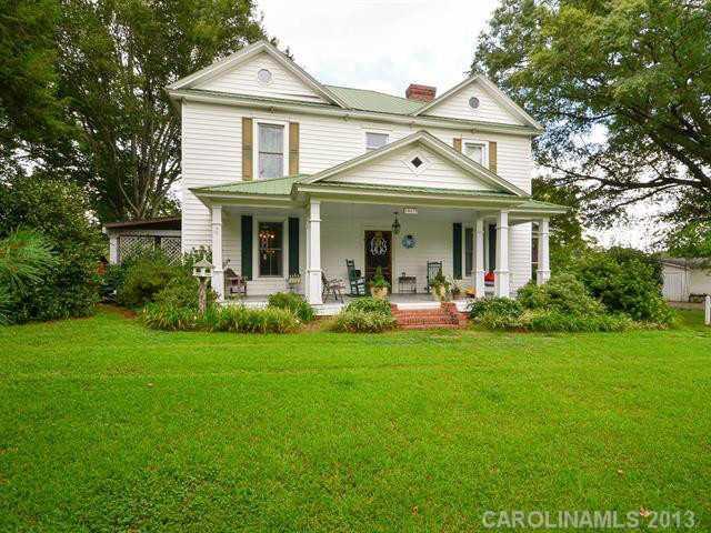 10678 Earnhardt Lake Rd., Davidson, NC 28036