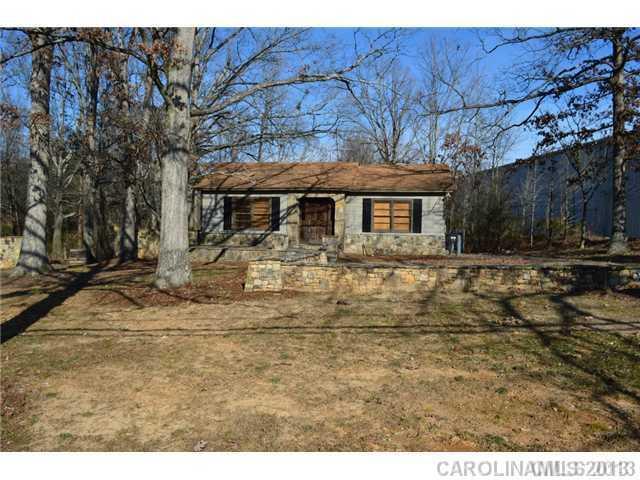 2441 John St., Matthews, NC 28105