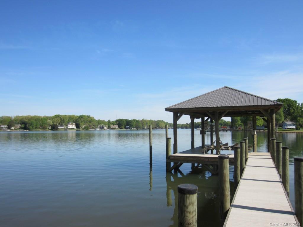 176 Malibu Rd., Mooresville, NC 28117