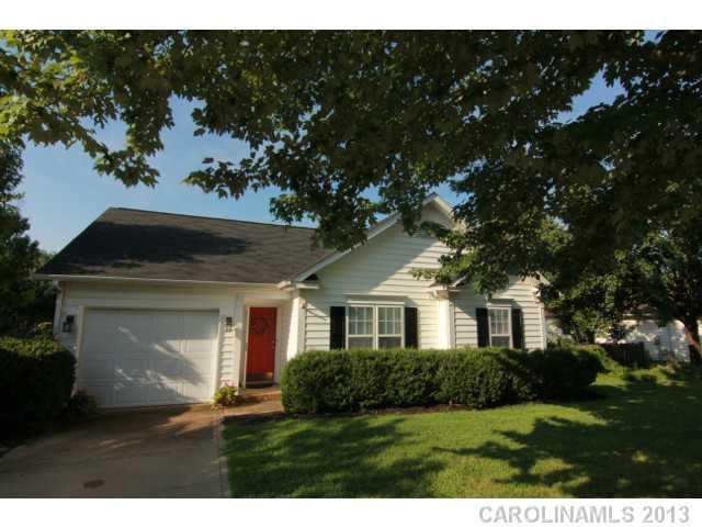 12012 Evergreen Hollow Dr., Charlotte, NC 28269