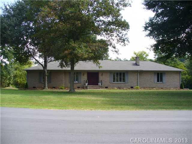 10310 Country Ln., Charlotte, NC 28214