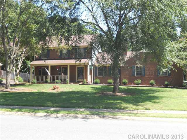 201 Linville Dr. #8, Matthews, NC 28105