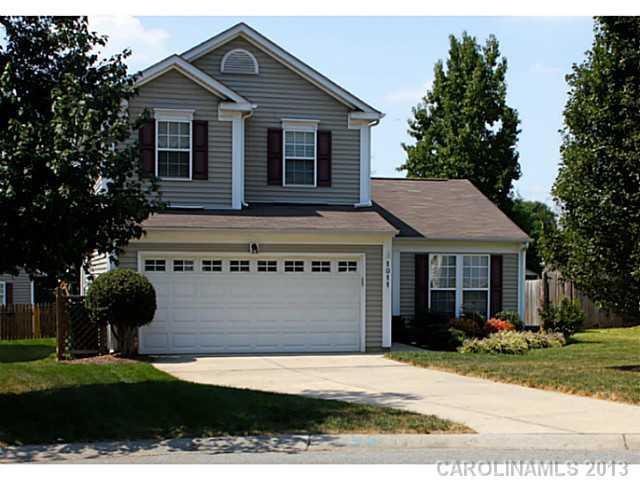 1011 Hipp Rd., Charlotte, NC 28216