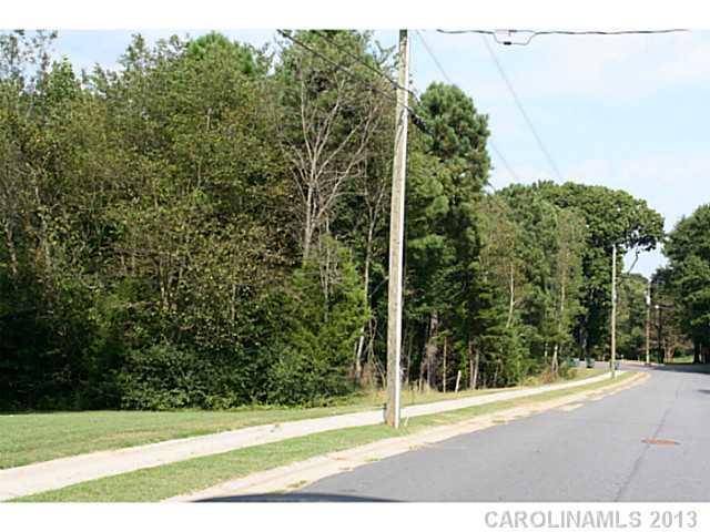 000 Hager Lake Rd., Mooresville, NC 28115