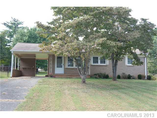 205 Park Rd., Mount Holly, NC 28120