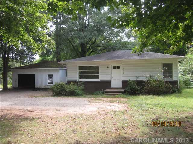 598 Hartness Rd., Statesville, NC 28677