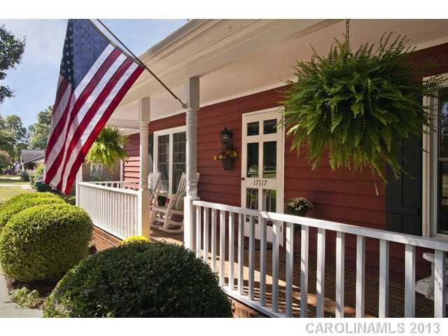 17117 Knoxwood Dr., Huntersville, NC 28078