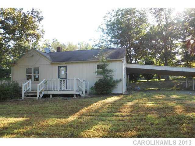 230 NW 38th St., Hickory, NC 28601