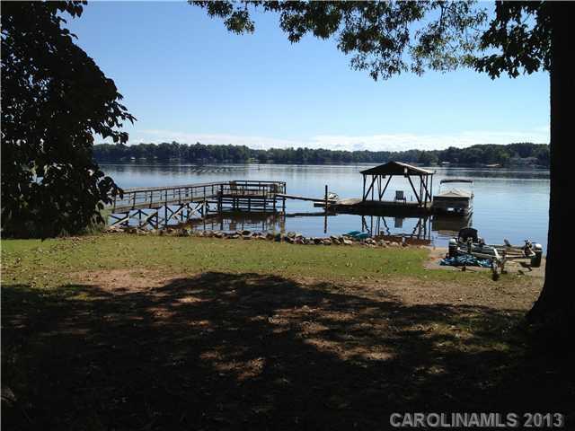 4950 Lynwood Rd., Sherrills Ford, NC 28673