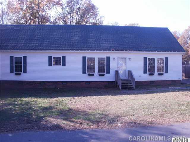 437 Kinard Ct., Matthews, NC 28104