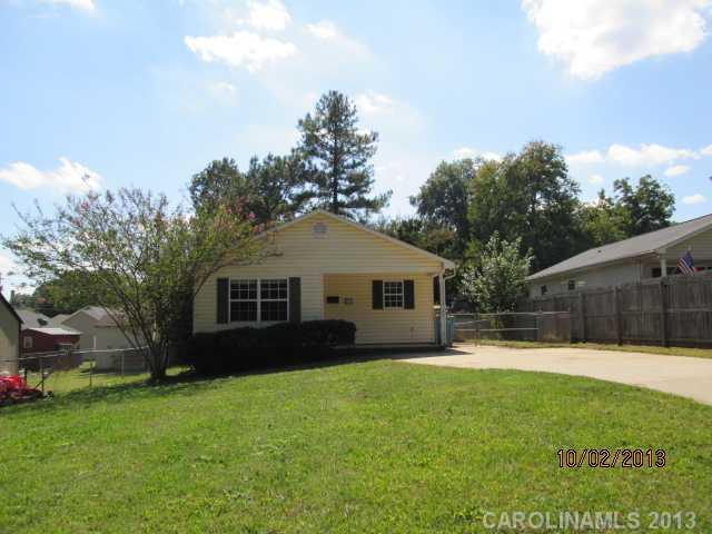 203 W Lee Ave., Bessemer City, NC 28016