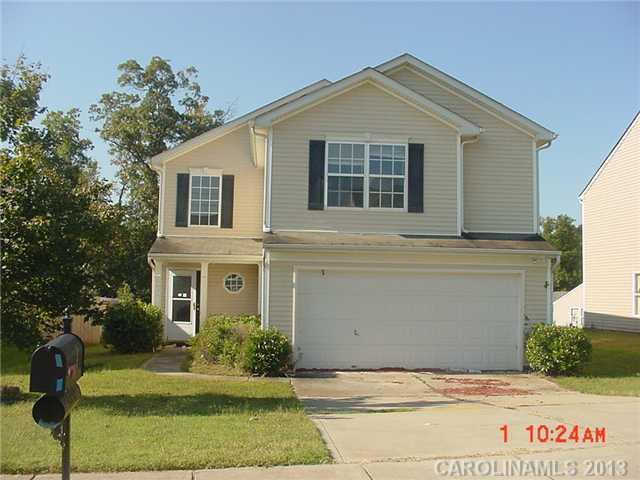 6639 Wicked Oak Ln., Charlotte, NC 28216