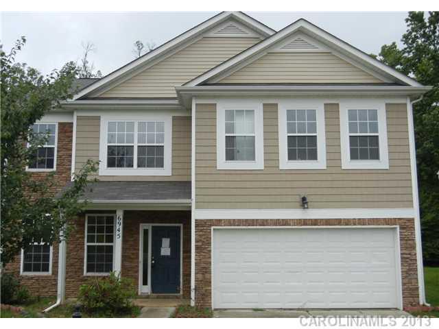 6945 Goldenwillow Dr., Charlotte, NC 28215