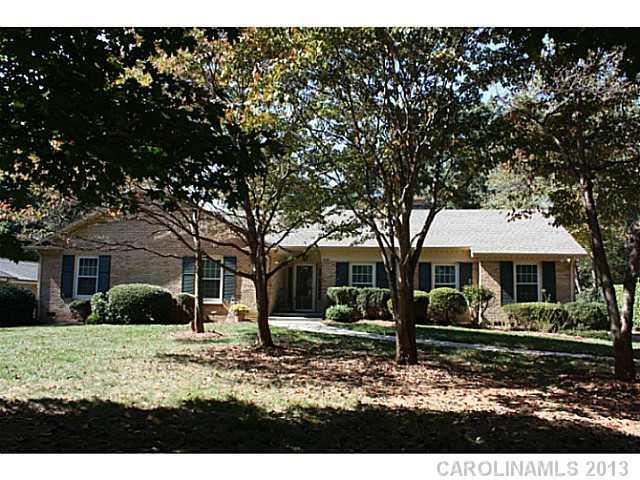 3046 Shaker Dr., Charlotte, NC 28210