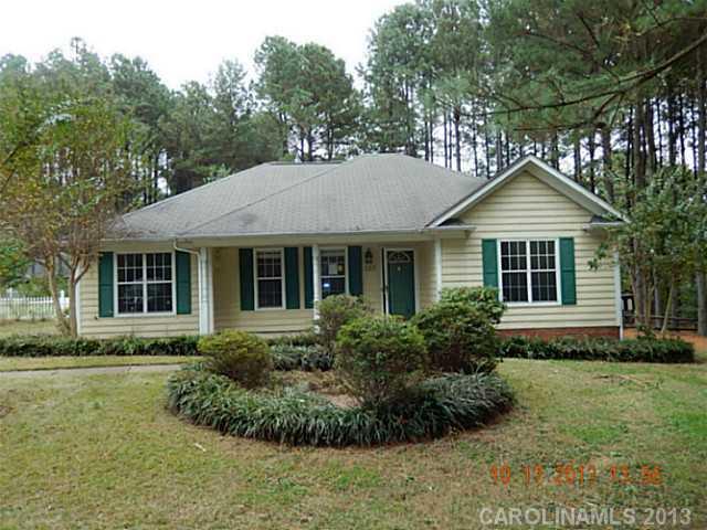 315 Honeywood Ln., Monroe, NC 28110