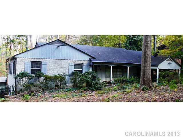 326 N Oakwood Dr., Statesville, NC 28677