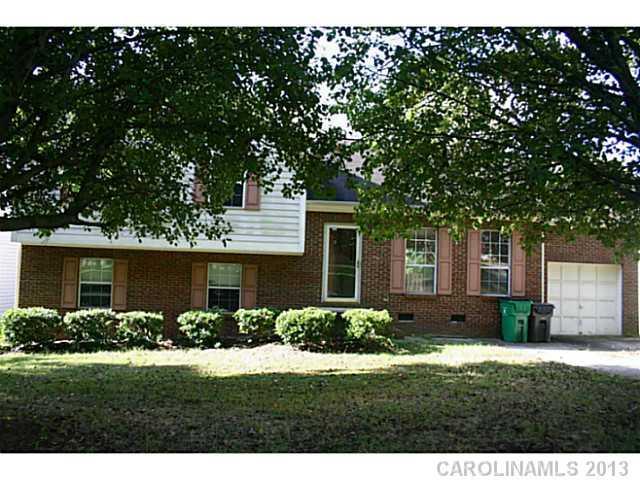 1023 Yorkdale Dr., Charlotte, NC 28217