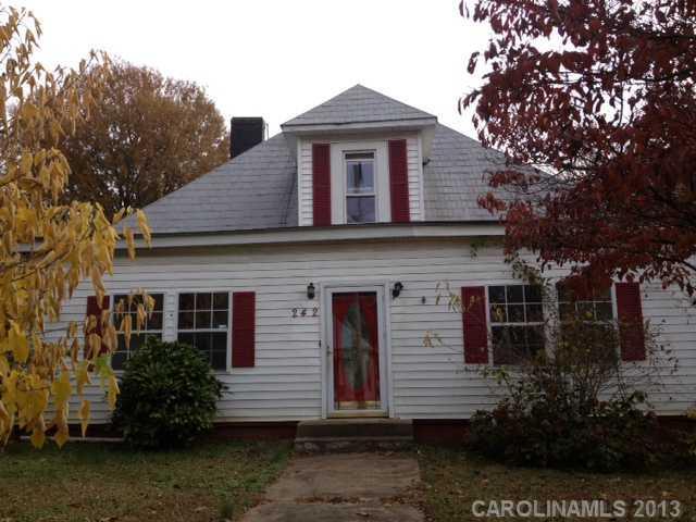 242 Garfield St., Statesville, NC 28677