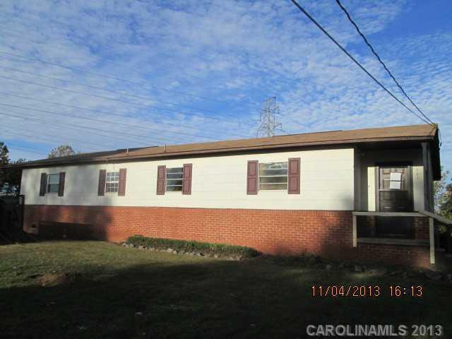 723 SE 15th Avenue Cir., Hickory, NC 28602