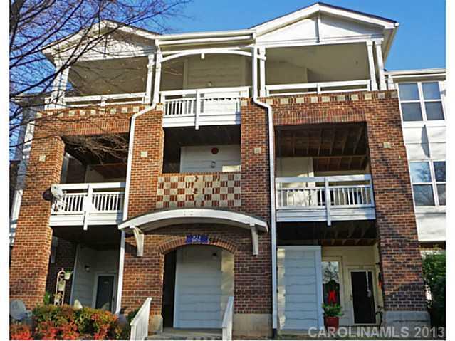 921 Northeast Dr. #29, Davidson, NC 28036