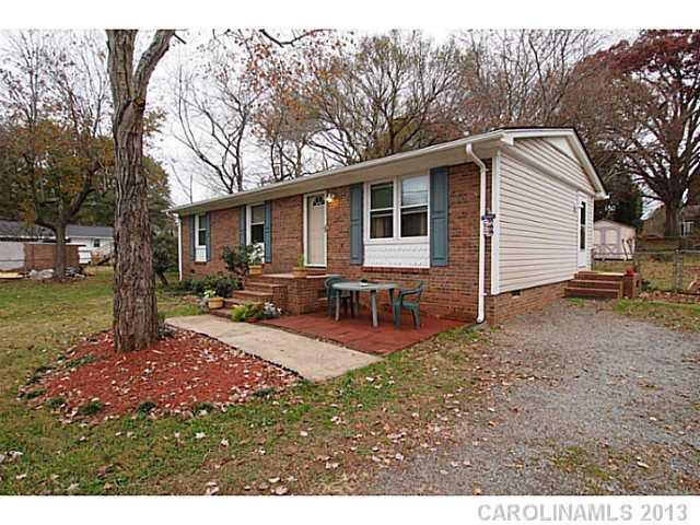 1050 Hoover Ave., Mount Holly, NC 28120