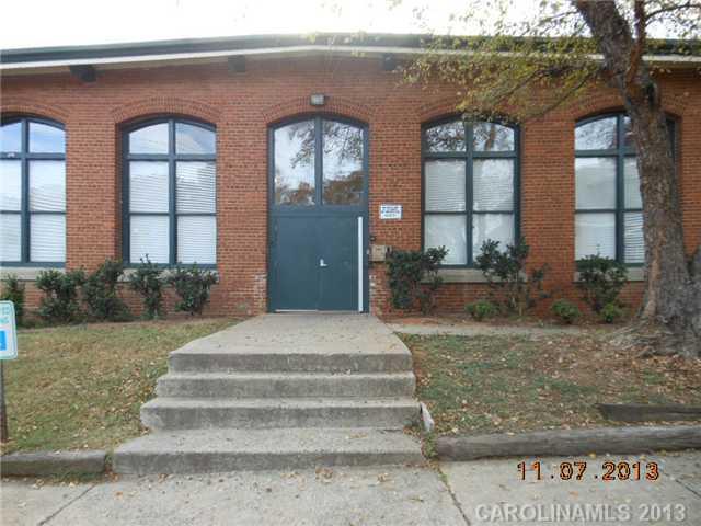 201 Hoskins Rd. #114, Charlotte, NC 28208