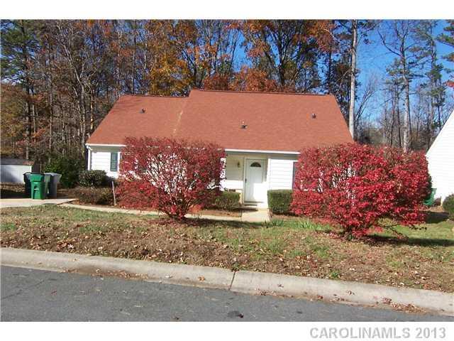 9215 Goldenrod Ln., Charlotte, NC 28227