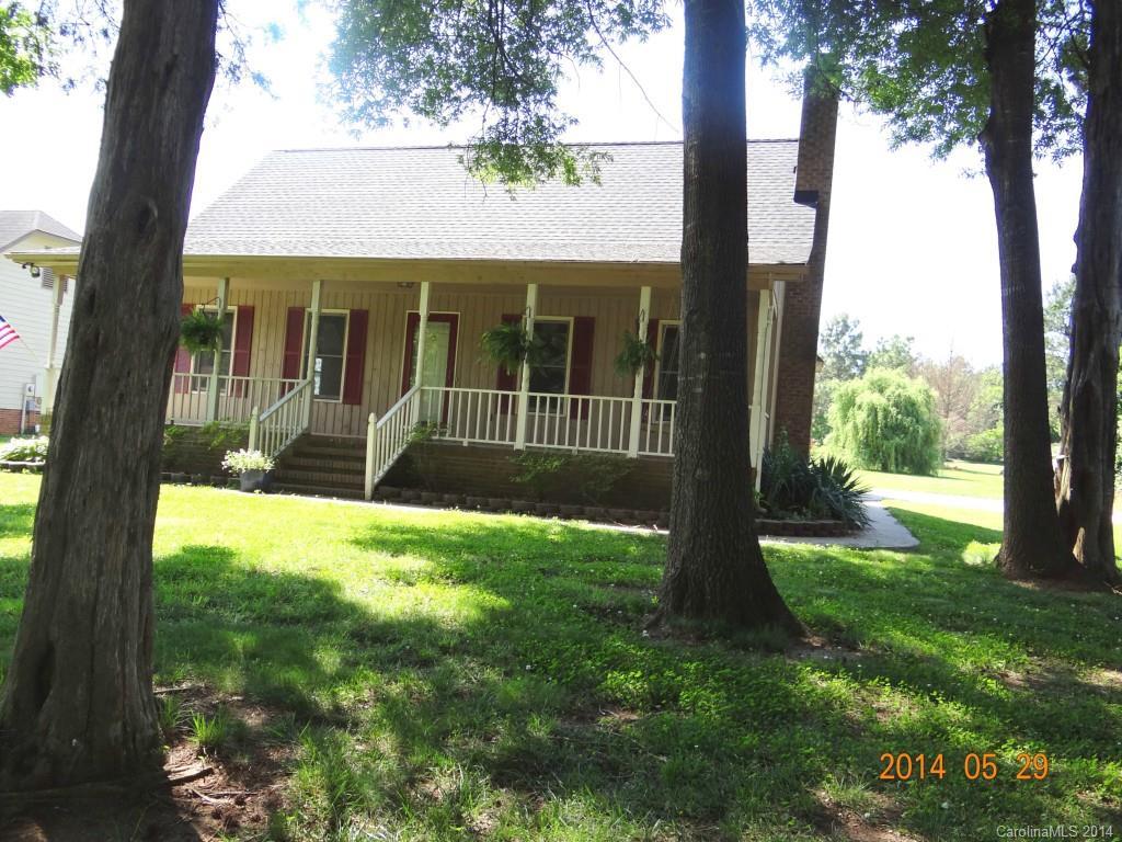 8437 Pin Oak Ct., Harrisburg, NC 28075