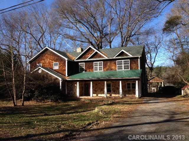 1701 Lake Dr., Charlotte, NC 28214