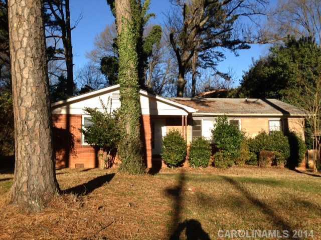 2214 Eastway Dr., Charlotte, NC 28205
