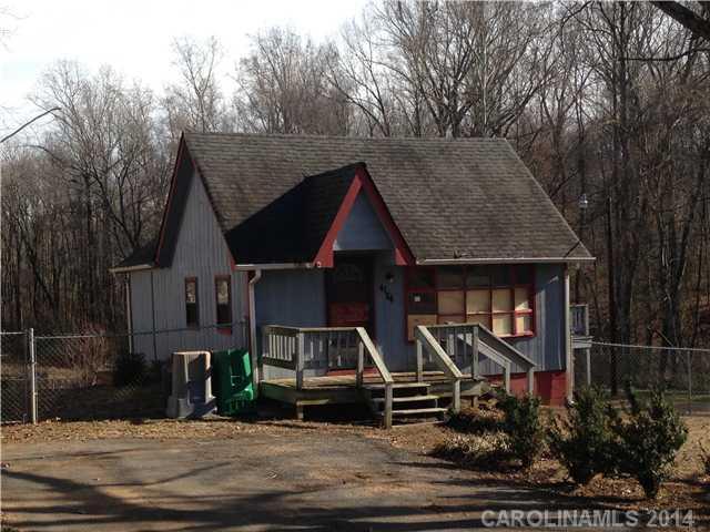 4124 Oakwood Rd., Charlotte, NC 28269