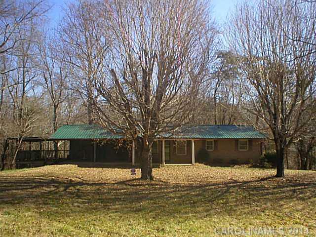 136 Moose Farm Rd., Statesville, NC 28625