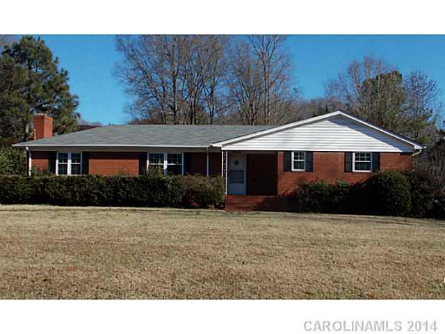 6712 Linda Lake Dr., Charlotte, NC 28215