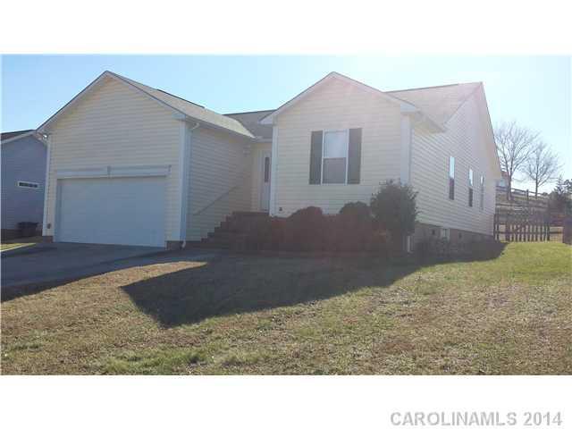 646 Loch Lomond Cir., Concord, NC 28025