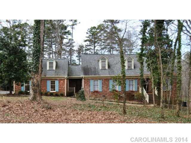 3017 Fairforest Dr., Matthews, NC 28104