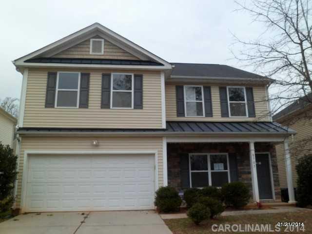 8703 Earthenware Dr., Charlotte, NC 28269