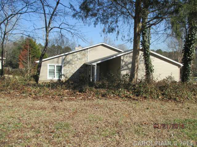 6419 Danbrook Park Dr., Charlotte, NC 28227