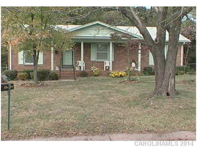 6829 Covecreek Dr., Charlotte, NC 28215