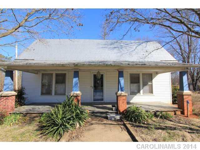 1024 Alexander St., Statesville, NC 28677