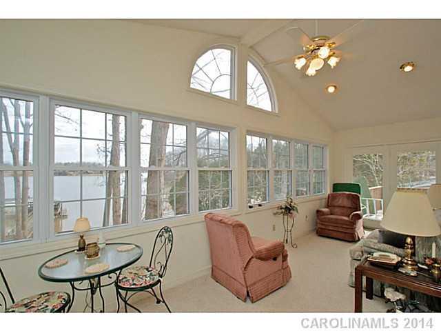 3838 Landmark Dr., Sherrills Ford, NC 28673