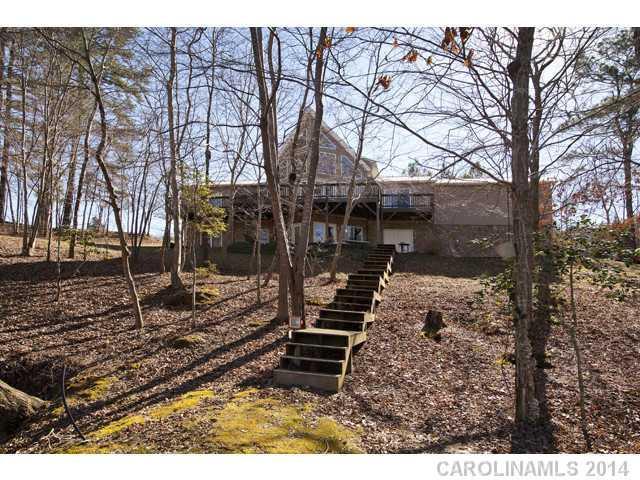 7025 Locke Dr., Sherrills Ford, NC 28673