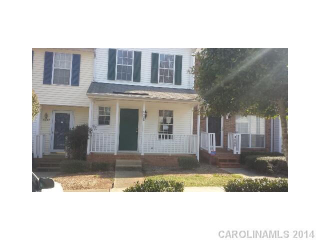 6429 Windsor Gate Ln., Charlotte, NC 28215
