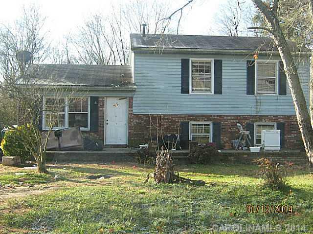 437 Fairfax Dr., Gastonia, NC 28056