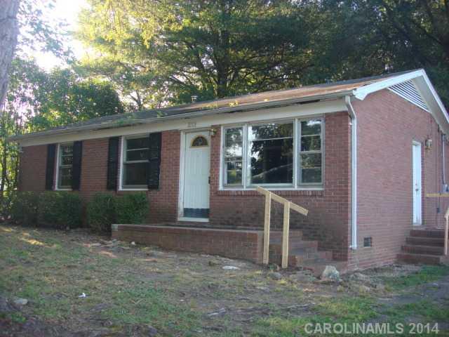 2208 Simmons St., Gastonia, NC 28052