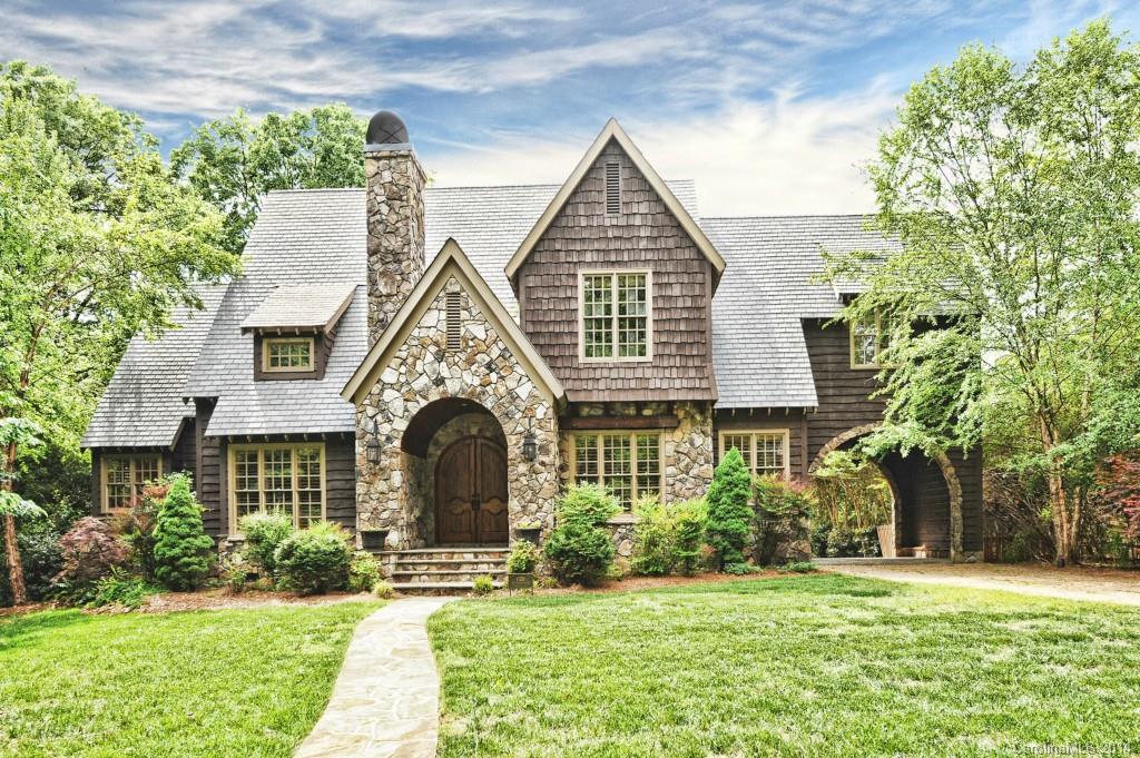 1120 W Queens Rd., Charlotte, NC 28207