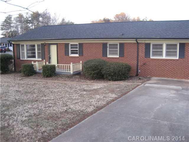 306 Park Rd., Mount Holly, NC 28120