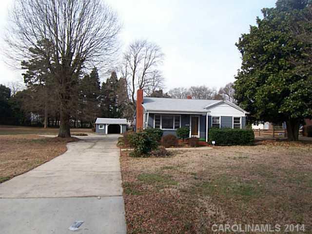 1221 Thompson Ave., Charlotte, NC 28216